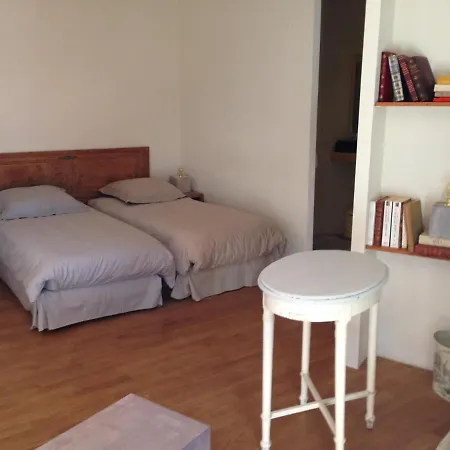 La Belle Cour Bed & Breakfast