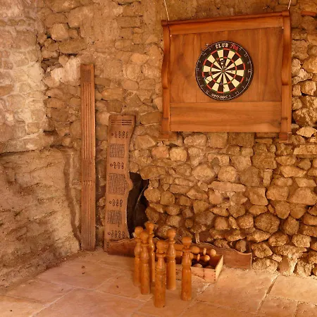La Belle Cour Bed & Breakfast *