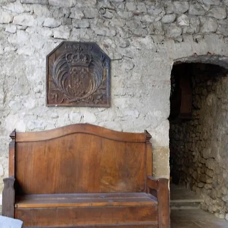 La Belle Cour